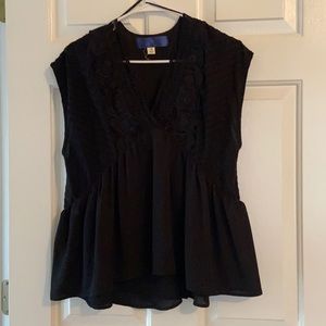 Black cap sleeve peplum top